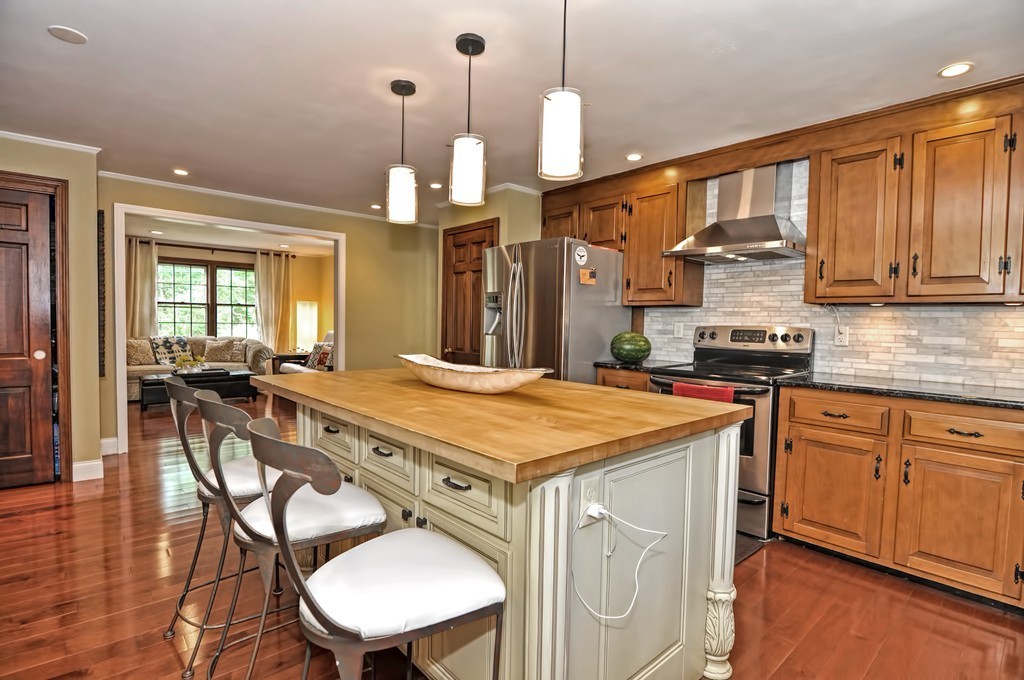 386 High Plain Road Andover, MA 01810 - Photo 8 of 30