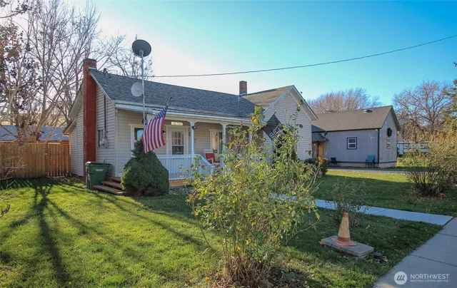 $140,000 | 502 Tucannon Street, Starbuck, WA 99359