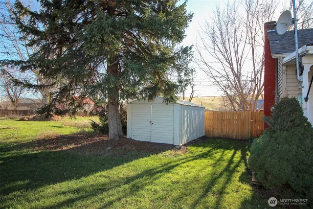 $140,000 | 502 Tucannon Street, Starbuck, WA 99359