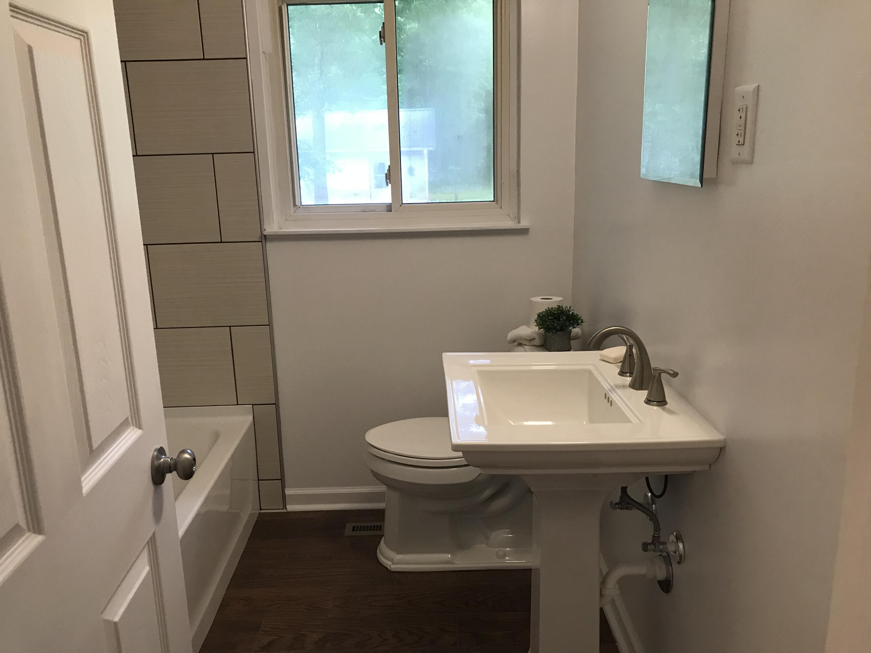 709 Gadd Road Hixson, TN 37343 - Photo 21 of 25 Hall Bath