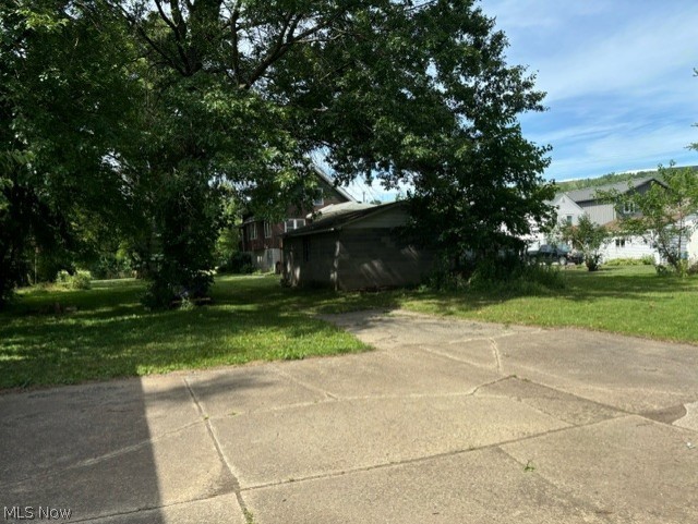 8526 Fosdick Road Cleveland, OH 44125 - Photo 22 of 25 View of rear yard