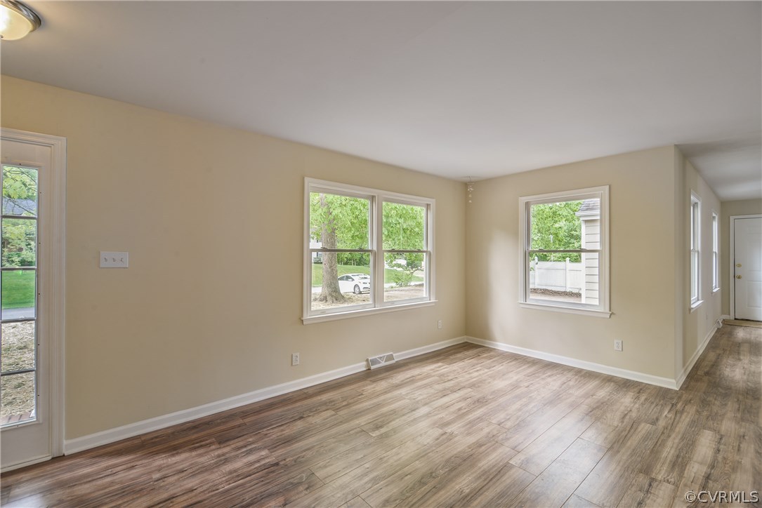 3900 Cresthill Road Chester, VA 23831 - Photo 3 of 29