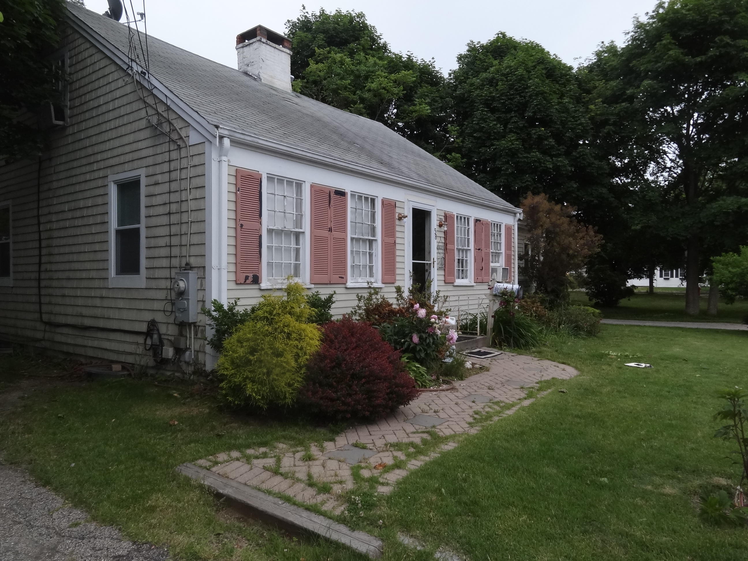 58 Lewis Road Hyannis, MA 02601 - Photo 4 of 23 DSC03686