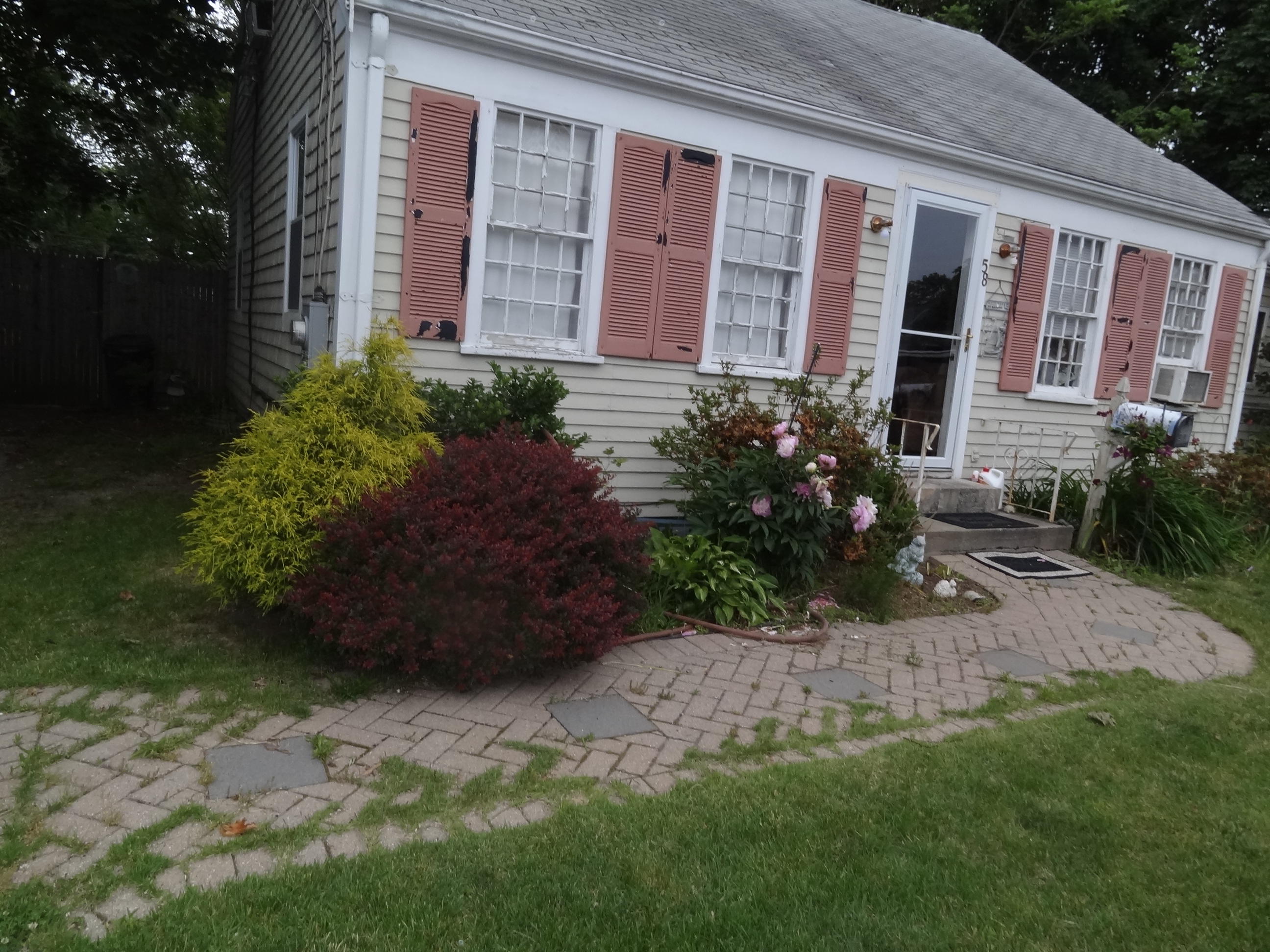 58 Lewis Road Hyannis, MA 02601 - Photo 5 of 23 DSC03687