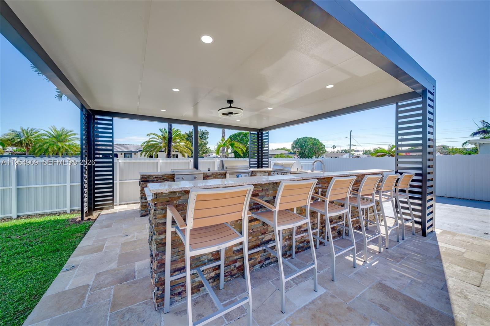 11800 Southwest 35th Street Miami, FL 33175 - Photo 56 of 60 Modern pergola
