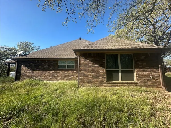 $430,000 | 1550 3 Skillet Road, Springtown, TX 76082