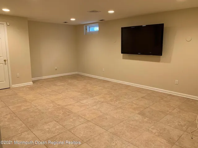 $5,450 | 12 Oxford Colts Neck, Colts Neck, NJ 07722