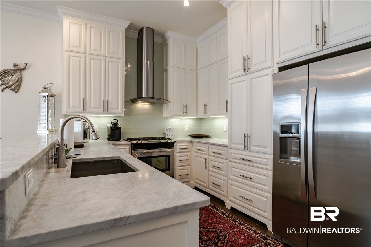 100 North Bancroft Street, Unit C1 Fairhope, AL 36532 - Photo 18 of 48