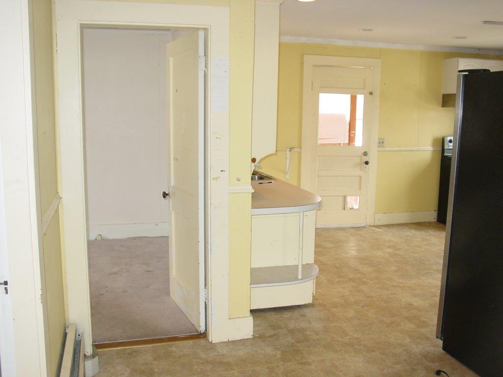96 Buxton Road Saco, ME 04072 - Photo 18 of 26 Kitchen