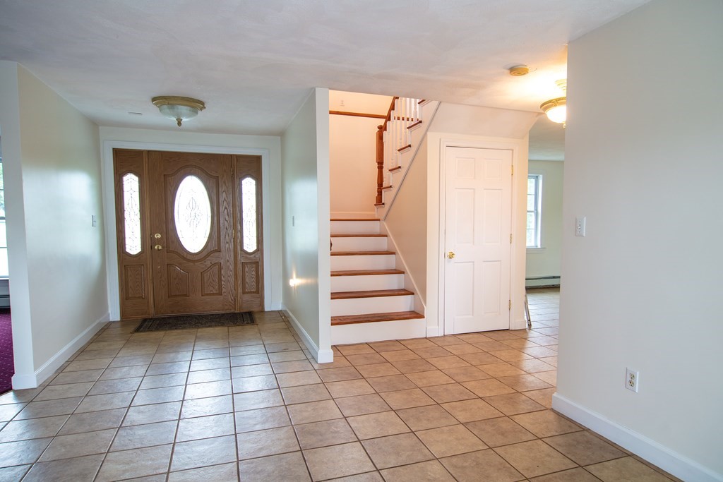 1 Norwich Road Danvers, MA 01923 - Photo 4 of 27 Gallery Image 4