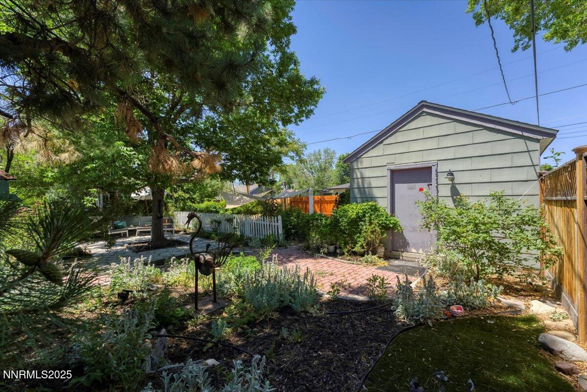 661 Thoma Street Reno, NV 89502 - Photo 30 of 33 33-661 Thoma St Reno NV 89502 (33 of 35)