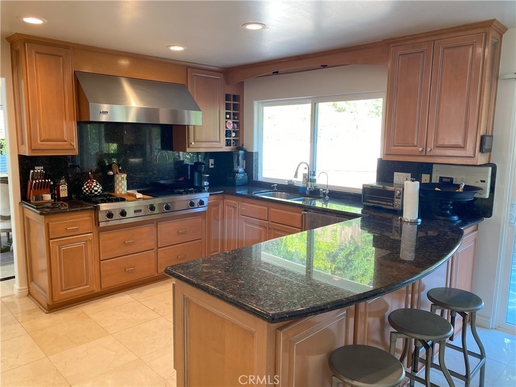 60 Upper Lake Road Thousand Oaks, CA 91361 - Photo 16 of 75