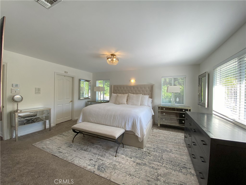 60 Upper Lake Road Thousand Oaks, CA 91361 - Photo 26 of 75