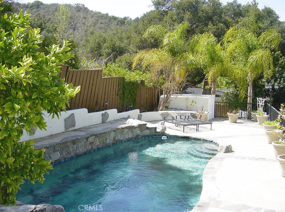 60 Upper Lake Road Thousand Oaks, CA 91361 - Photo 33 of 75