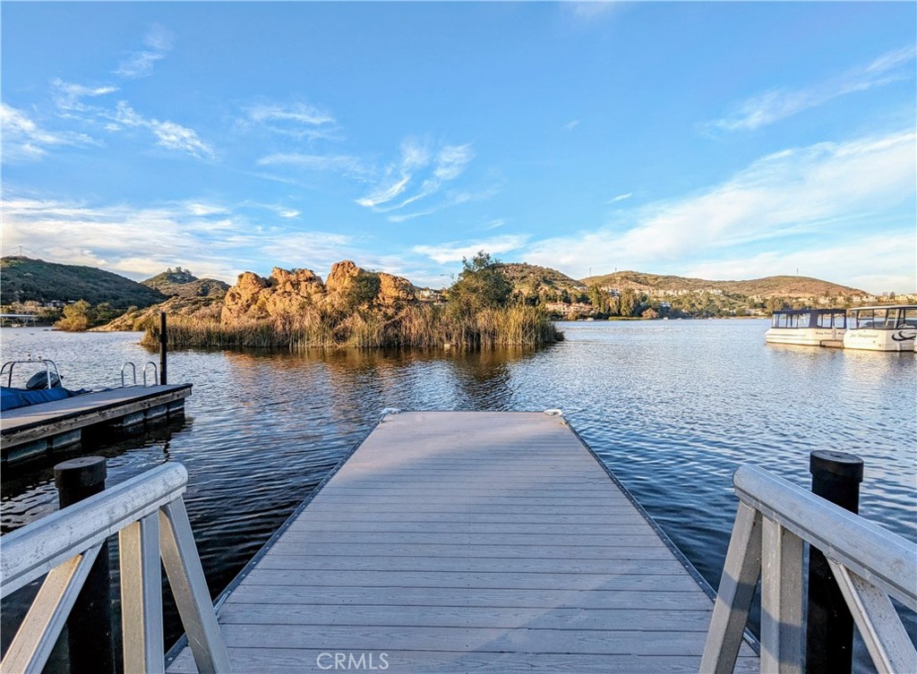 60 Upper Lake Road Thousand Oaks, CA 91361 - Photo 58 of 75 Private Boat Dock