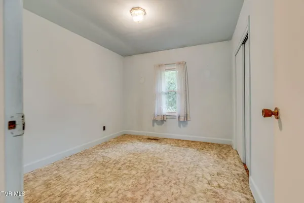 $165,000 | 286 Wilmeth Street, Weber City, VA 24290
