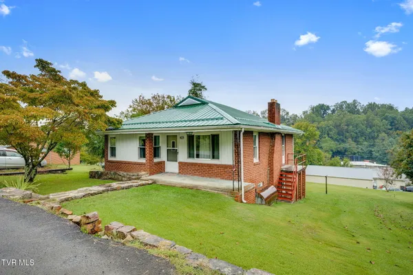 $165,000 | 286 Wilmeth Street, Weber City, VA 24290