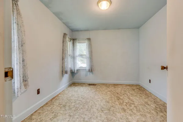 $165,000 | 286 Wilmeth Street, Weber City, VA 24290