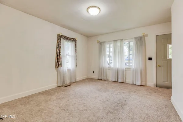 $165,000 | 286 Wilmeth Street, Weber City, VA 24290