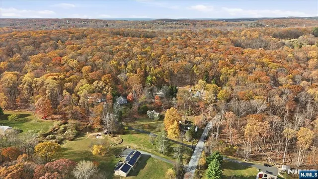 $379,000 | 358 Fairview Avenue, Long Valley, NJ 07853