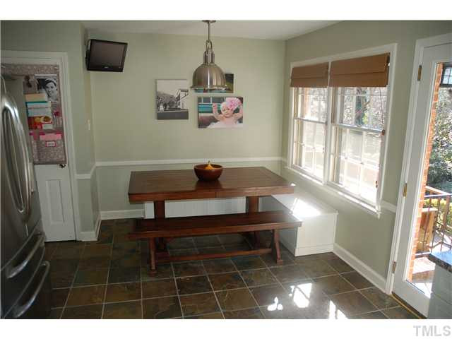 4409 Pitt Street Raleigh, NC 27609 - Photo 5 of 16 Breakfast Area