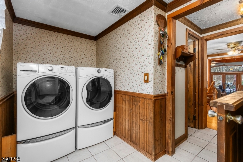 37 Ward Road Blairstown, NJ 07825 - Photo 23 of 28 a utility room with dryer and washer