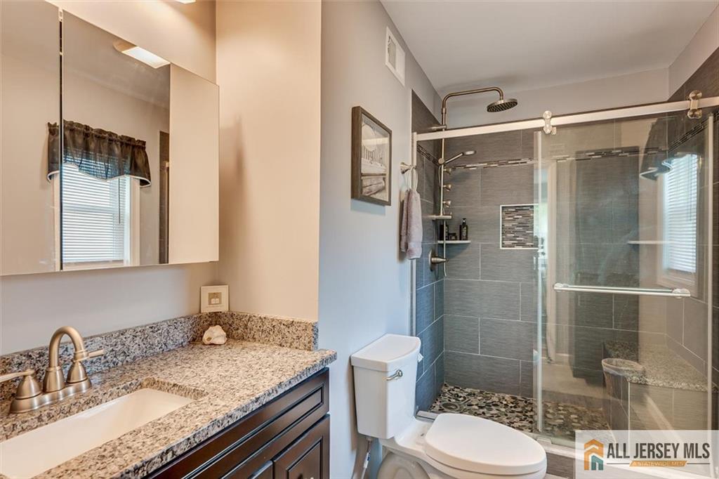 39 Kendall Road Kendall Park, NJ 08824 - Photo 23 of 41