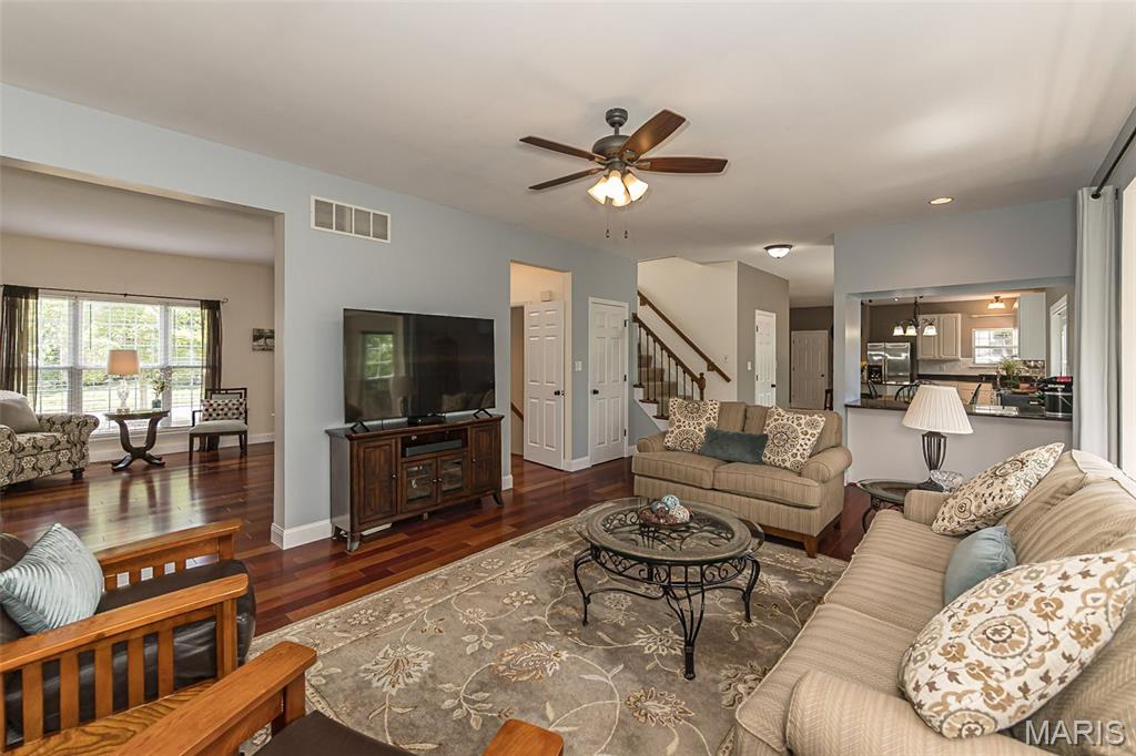 733 Castle Ridge Drive Ballwin, MO 63021 - Photo 17 of 74