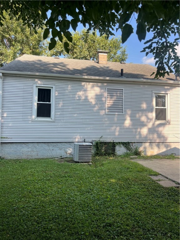 683 South 22nd Street Decatur, IL 62521 - Photo 2 of 23