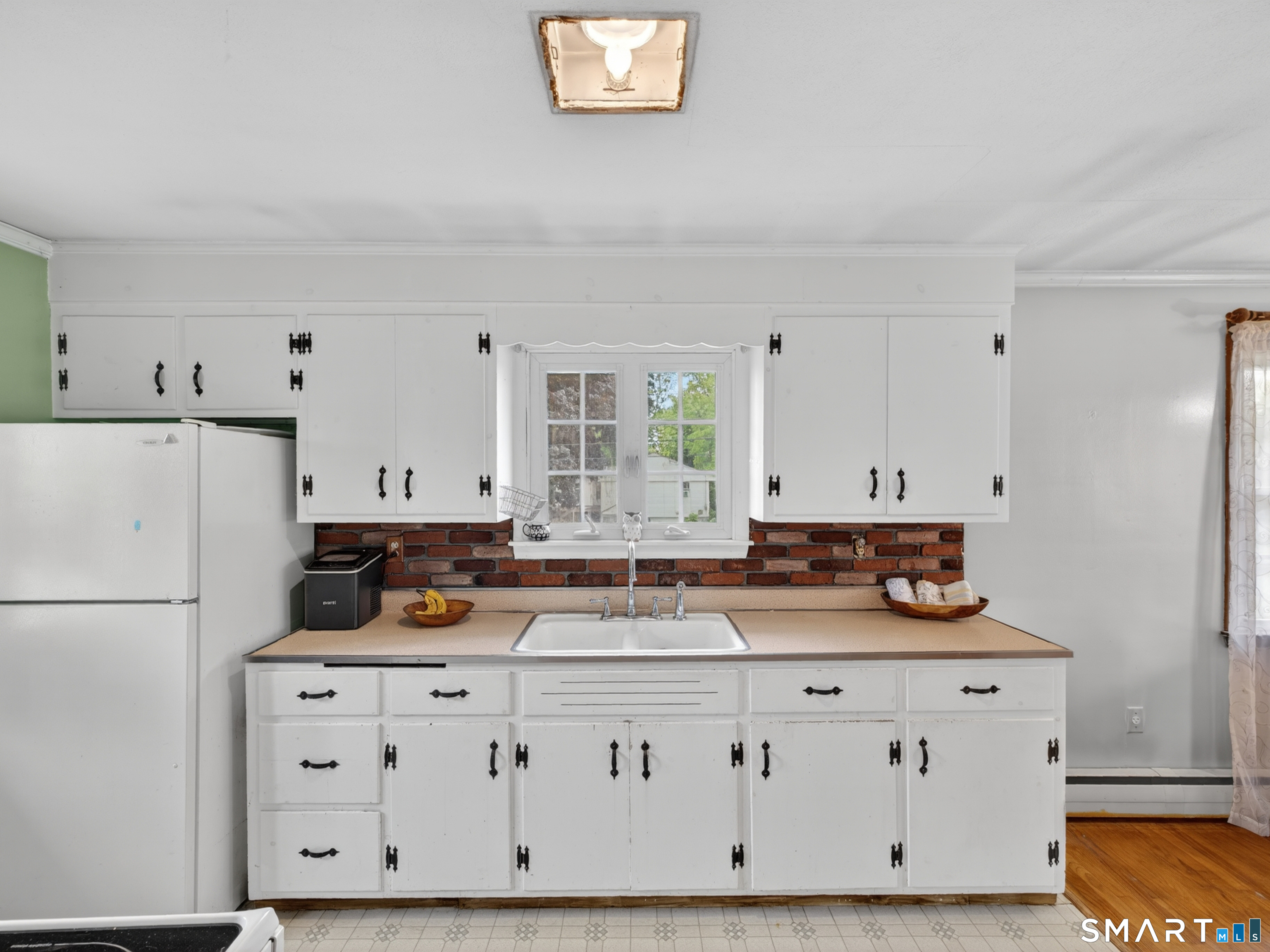 141 Browning Road Norwich, CT 06360 - Photo 3 of 39