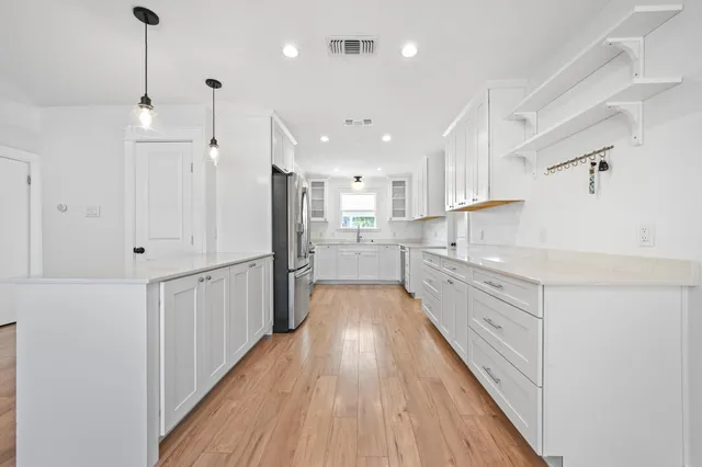 $385,000 | 808 Vogel Drive, Lockhart, TX 78644