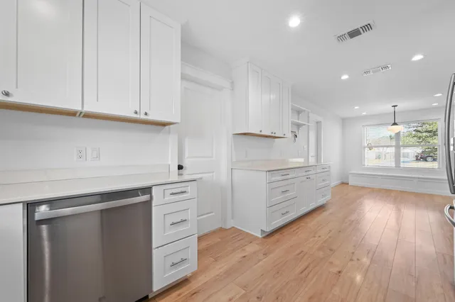 $385,000 | 808 Vogel Drive, Lockhart, TX 78644