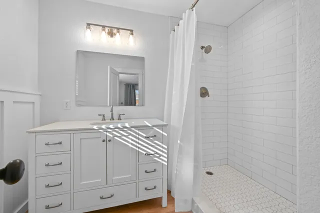 $385,000 | 808 Vogel Drive, Lockhart, TX 78644