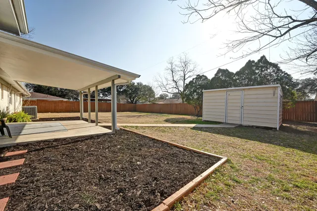 $385,000 | 808 Vogel Drive, Lockhart, TX 78644