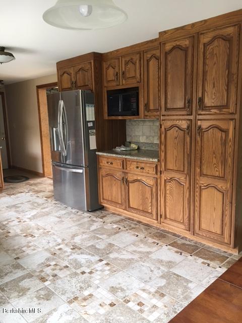 307 George Schnopp Road Hinsdale, MA 01235 - Photo 5 of 43 Kitchen 3