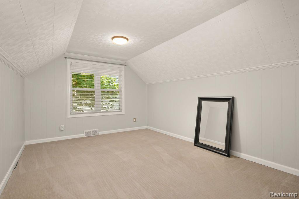 3425 Normandy Road Royal Oak, MI 48073 - Photo 16 of 32 Gallery Image 16