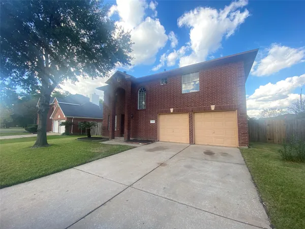 $2,000 | 14007 Oleoke Lane, Houston, TX 77015