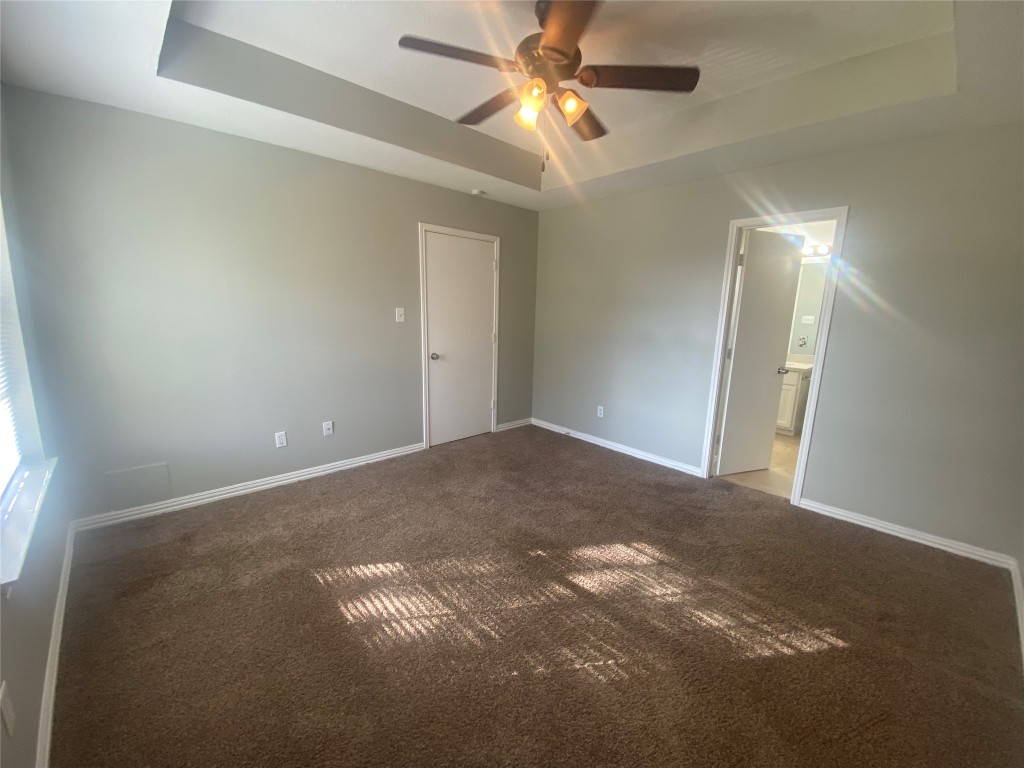 14007 Oleoke Lane Houston, TX 77015 - Photo 10 of 19 a view of an empty room