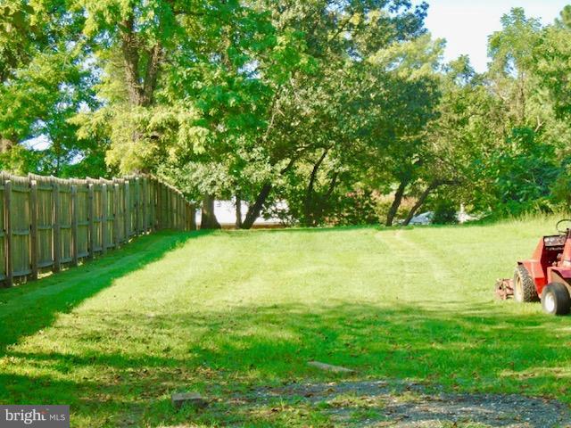 7119 Temple Hill Road Fort Washington, MD 20744 - Photo 17 of 25 Exterior (Rear)