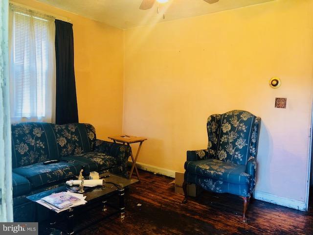 7119 Temple Hill Road Fort Washington, MD 20744 - Photo 20 of 25 Living Room