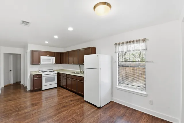 $1,600 | 915 Nevell Street, Cleveland, TX 77327