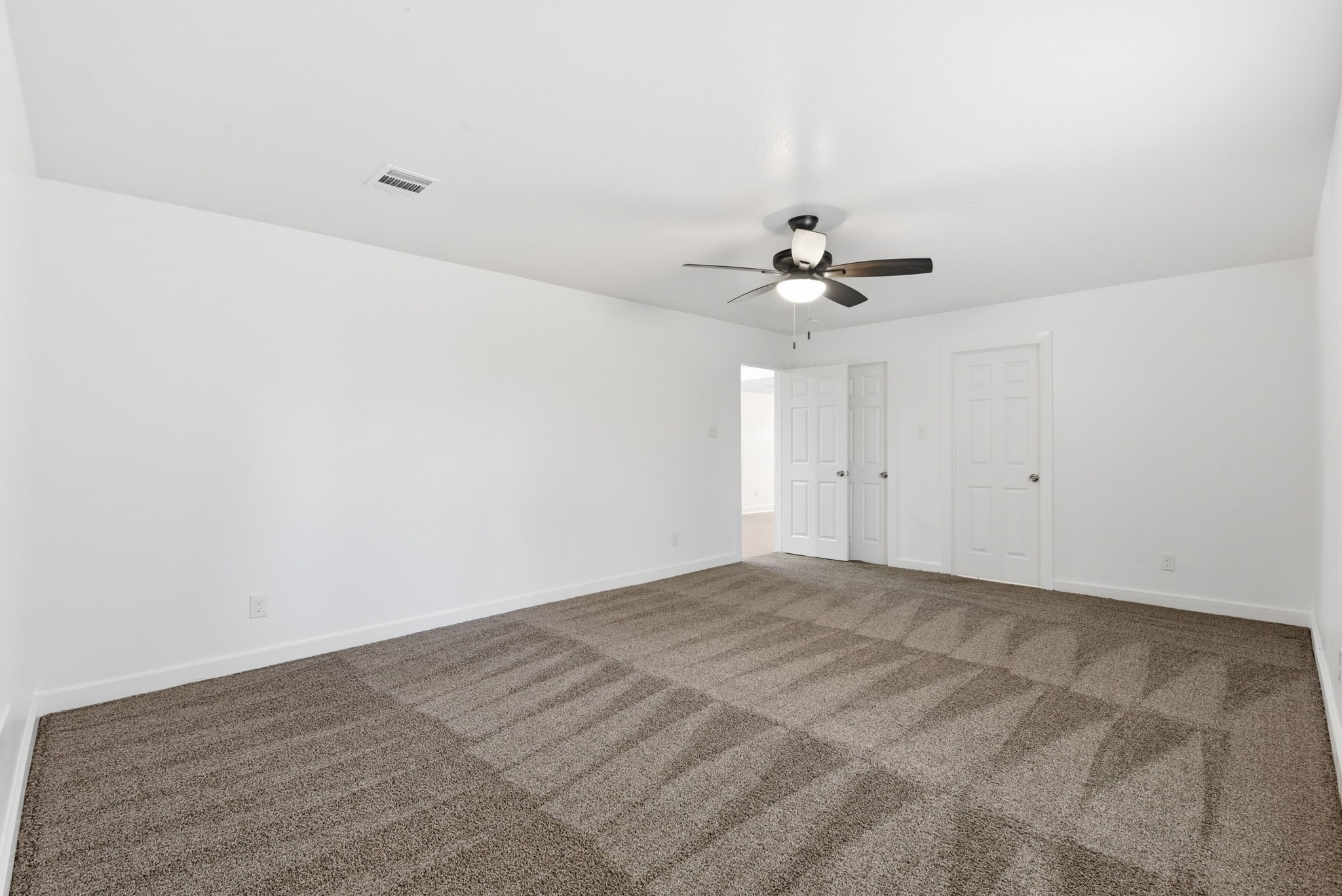 915 Nevell Street Cleveland, TX 77327 - Photo 15 of 30