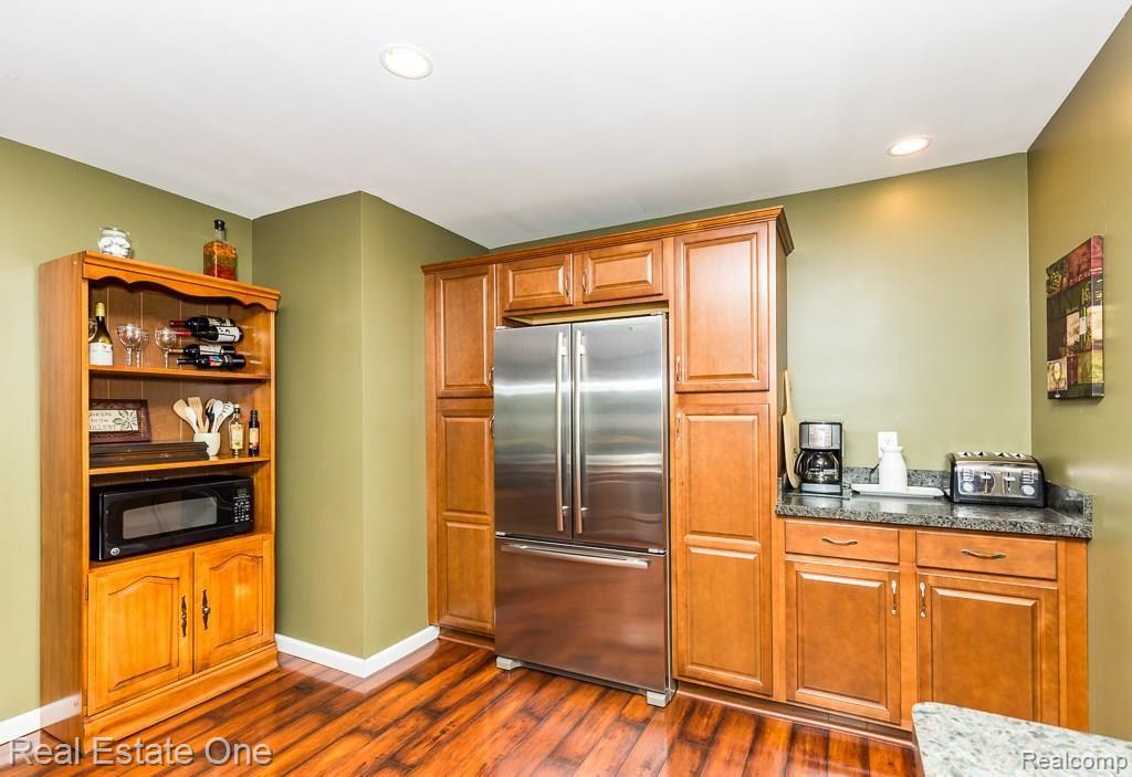 1776 Alsdorf Avenue Rochester Hills, MI 48309 - Photo 7 of 27