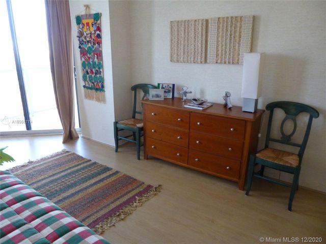 $400,000 | 3598 Yacht Club Drive, Unit 1501, Aventura, FL 33180