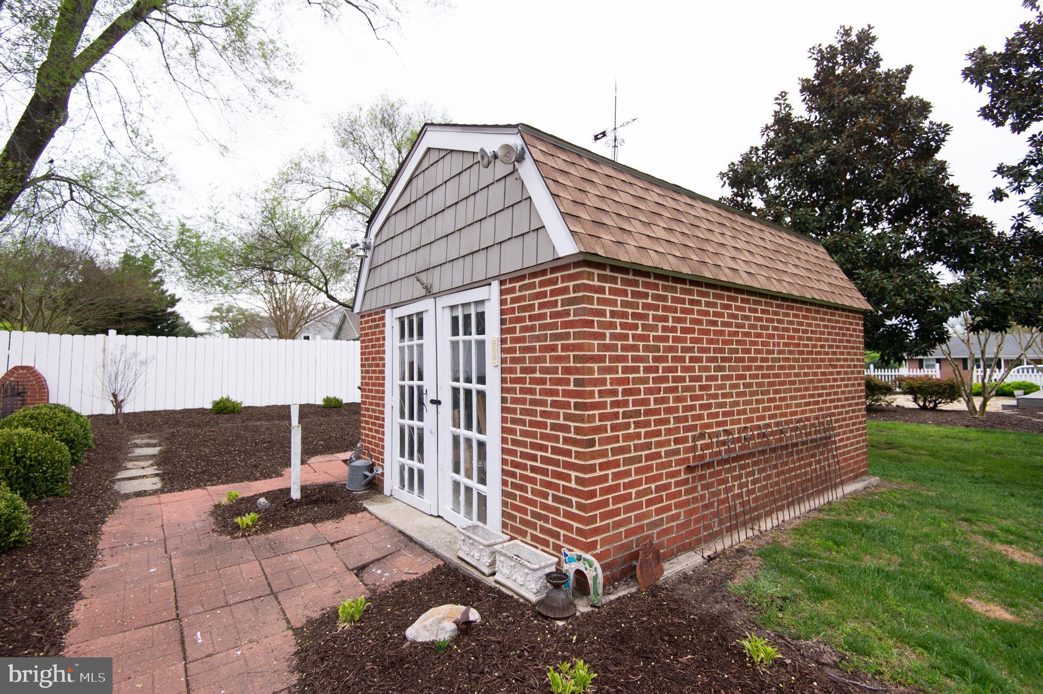 403 Sandy Hill Road Cambridge, MD 21613 - Photo 36 of 49 outbuilding