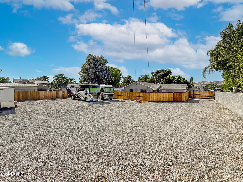 4606 Adam Road Simi Valley, CA 93063 - Photo 13 of 55