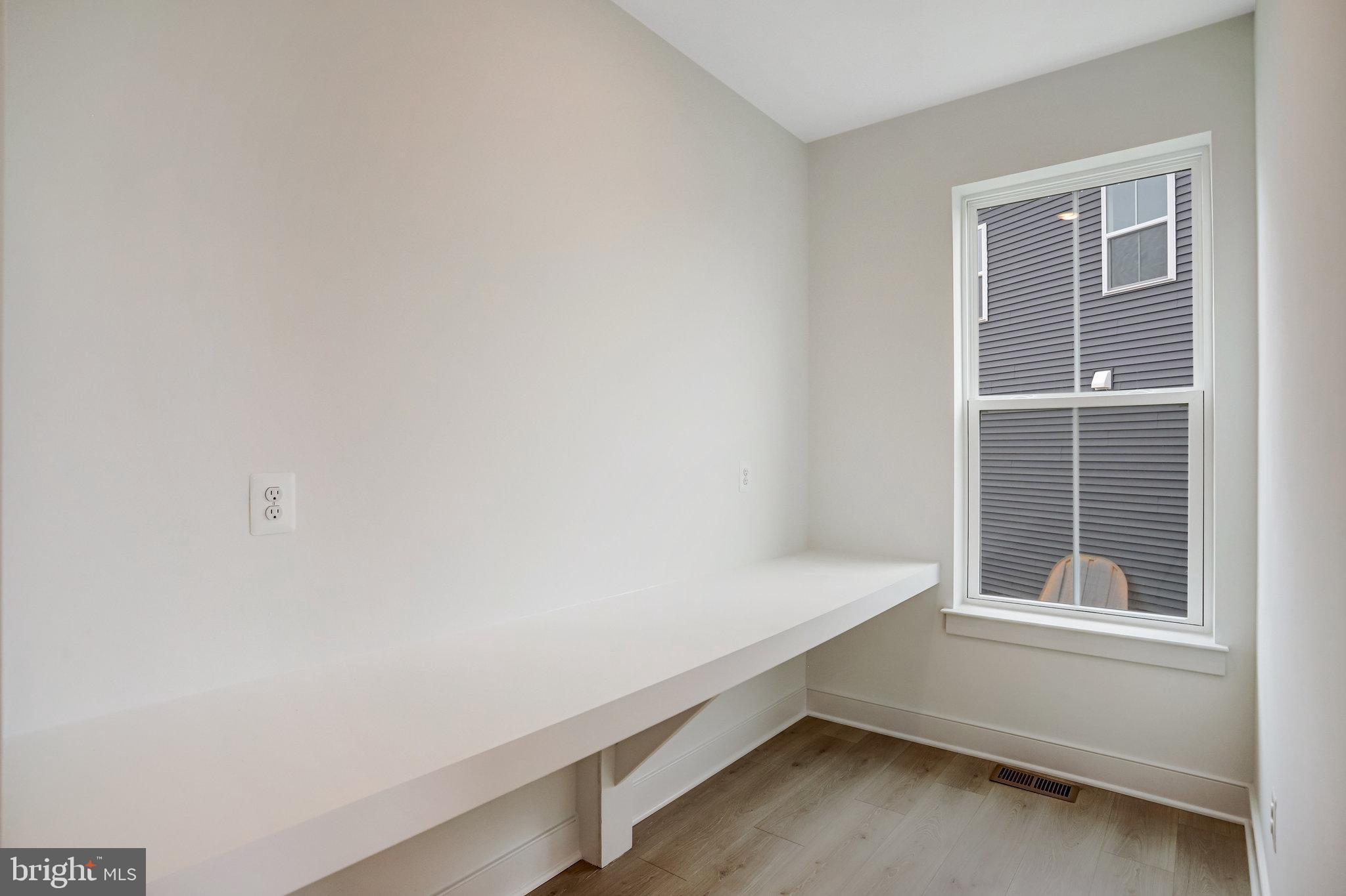 2734 Tuscarora Road Adamstown, MD 21710 - Photo 29 of 85 Hov Hub -- mini office/homework station