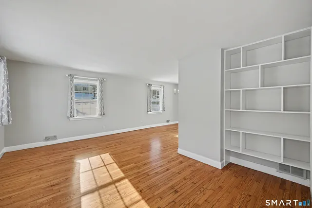 $600,000 | 29 Harwood Drive, Danbury, CT 06810