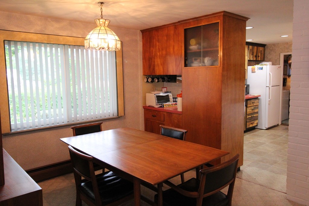 3 Gordon Road Beverly, MA 01915 - Photo 11 of 25 Gallery Image 11