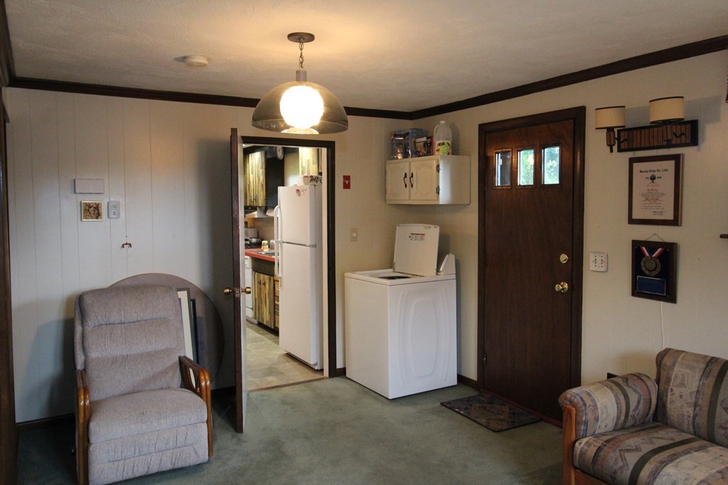 3 Gordon Road Beverly, MA 01915 - Photo 17 of 25 Gallery Image 17